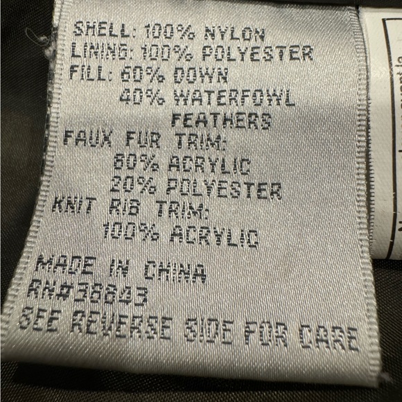 Larry Levine Women's Long Down Puffer Coat w/Side Tabs & Hood, XS, Army Green - Picture 7 of 16